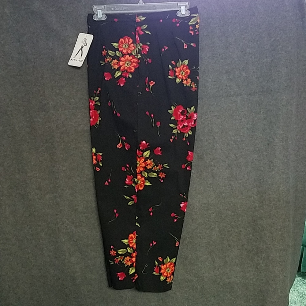 NWT Capris